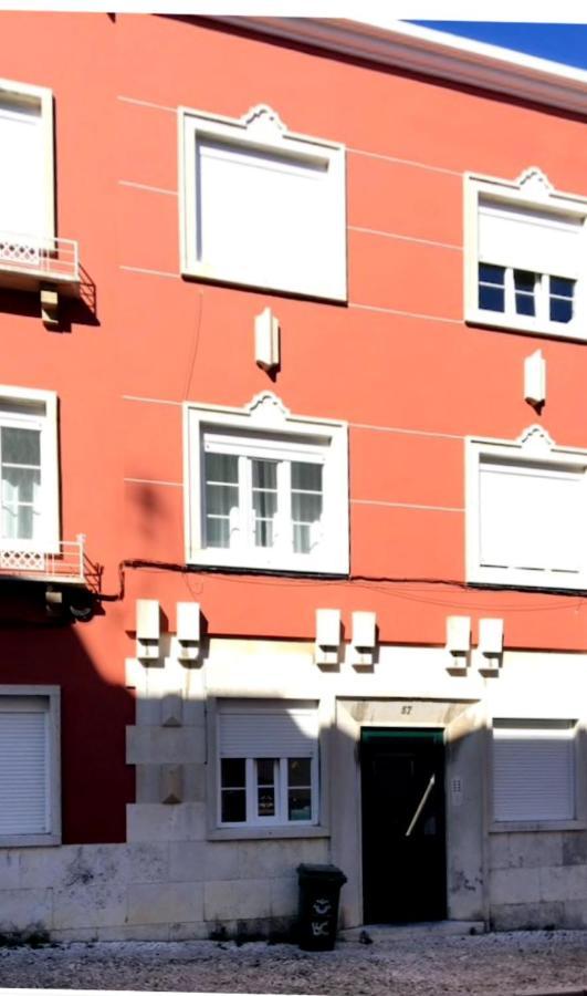 Sunny Apartment In A Typical Lisbon Neighborhood Zewnętrze zdjęcie